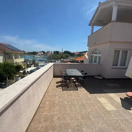 Apartamento Soldatic Betina (Sibenik-Knin)